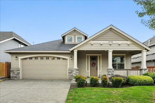 Building Photo - Elegant 3-Bedroom Home with Modern Ameniti...