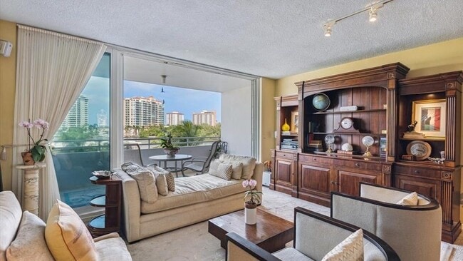 Building Photo - 888 Intracoastal Dr
