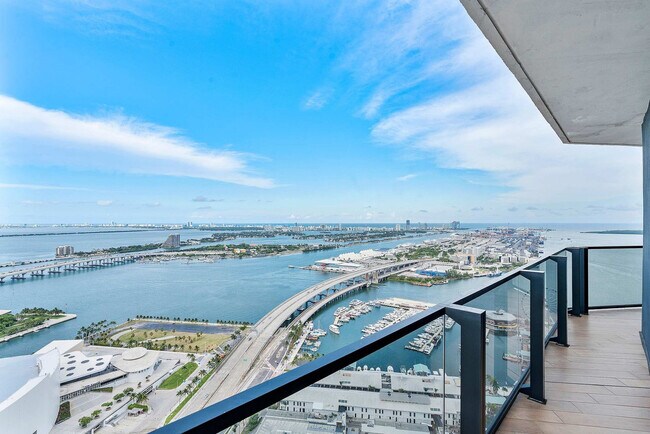 Foto del edificio - 398 NE 5th St