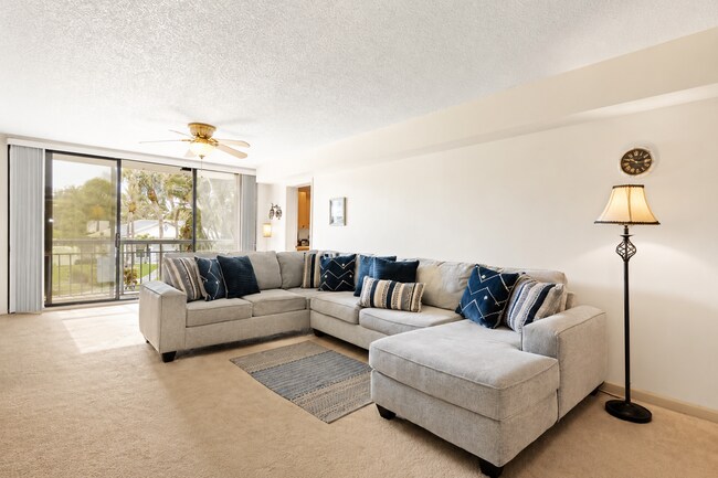 Foto del edificio - 2621 Village Blvd