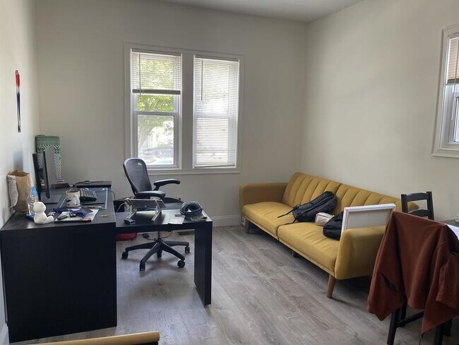 Foto del edificio - 123 Burlington St