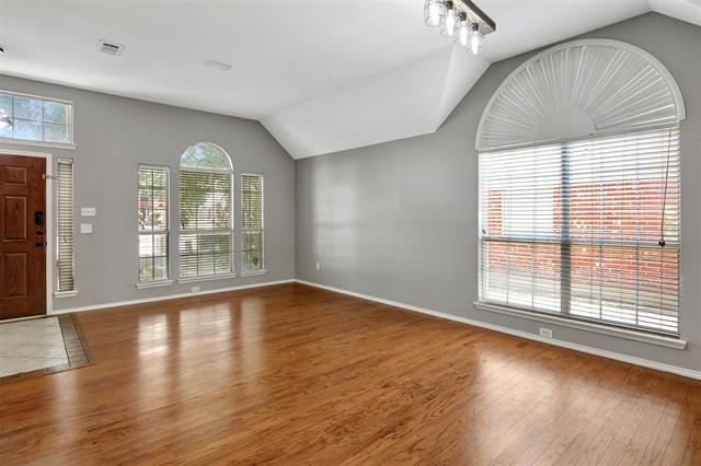 Building Photo - 9709 Lovers Ln