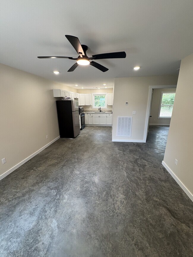 Foto del edificio - 2045 ginger Ln
