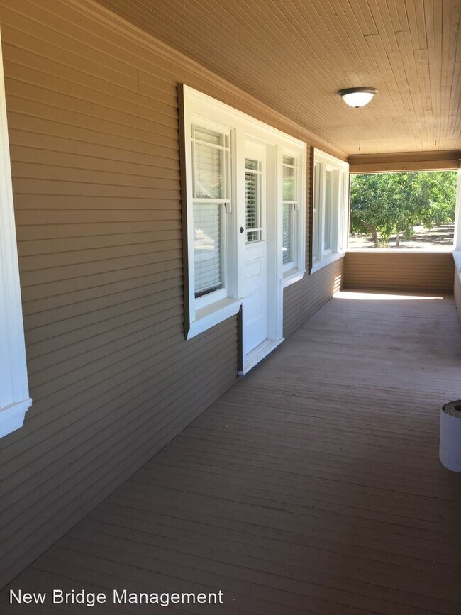 Building Photo - 3 br, 2 bath House - 900 E Las Palmas