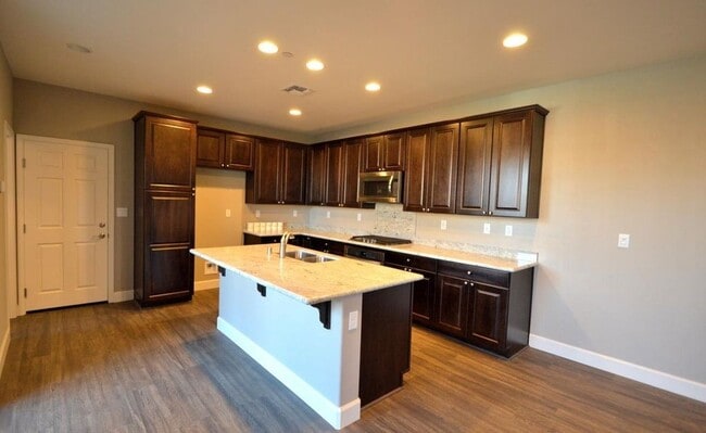 Building Photo - Home in Livermore Available for Move In!