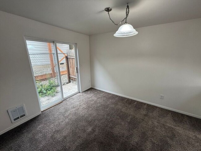 Building Photo - 4342 Ward Pl NE