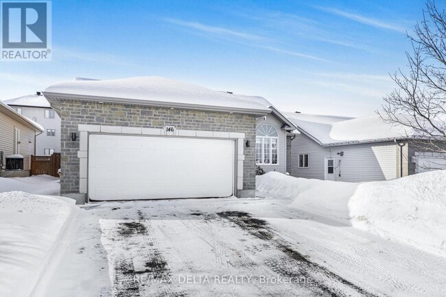 Photo du bâtiment - 146 Sandra Crescent