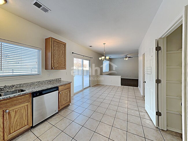 Building Photo - 411 Grey Swallow St