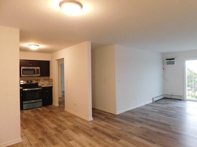 Building Photo - 101 W Elk Trail