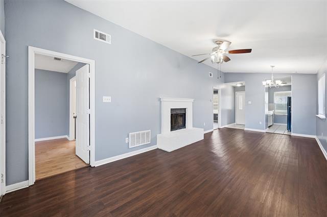 Foto del edificio - 5809 Mansfield Rd