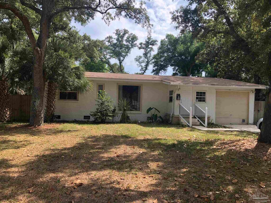 Primary Photo - 113 Gilmore Dr