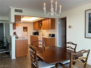 Building Photo - 2600 Gulf Shore Blvd N