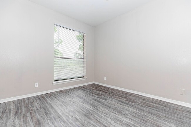 Interior Photo - Mills Run Apartments