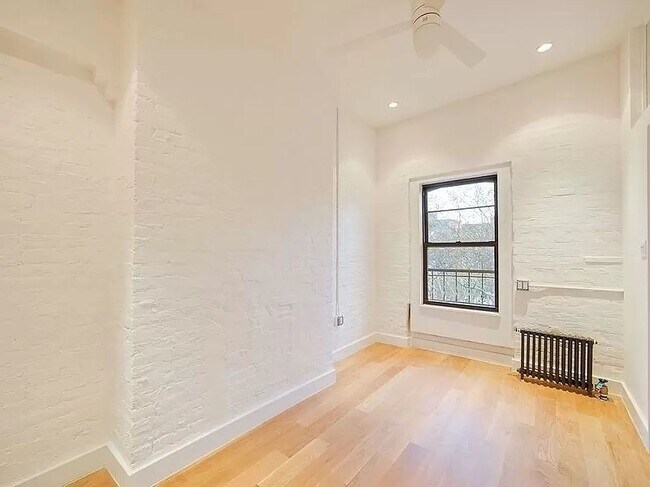 Building Photo - 209 Mulberry St