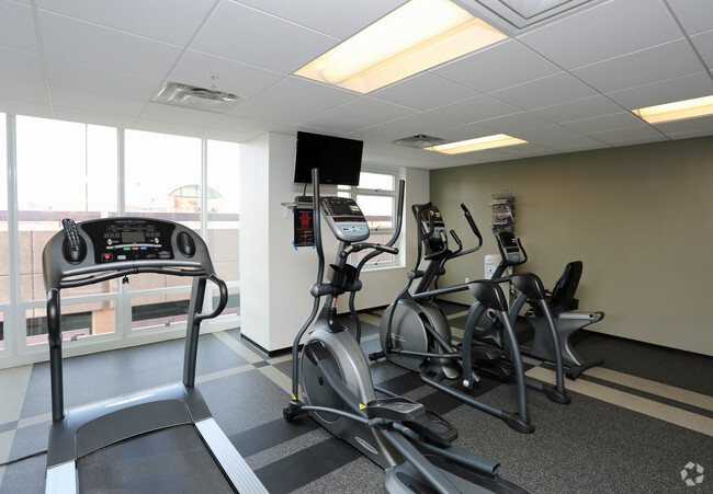 Fitness center - The Moderne