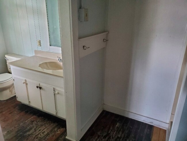 Foto del edificio - 2 Bed 1 Bath Spacious Home