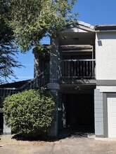 Building Photo - 6132 Antelope Villas Cir
