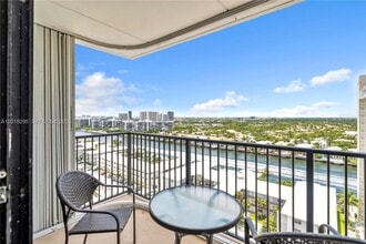 Building Photo - 2101 S Ocean Dr