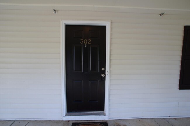 Foto del edificio - 2900 Trailwood Pines Ln