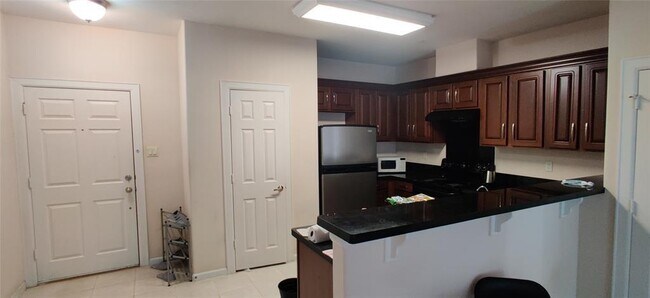 Foto del edificio - 6633 W Sam Houston Pkwy S