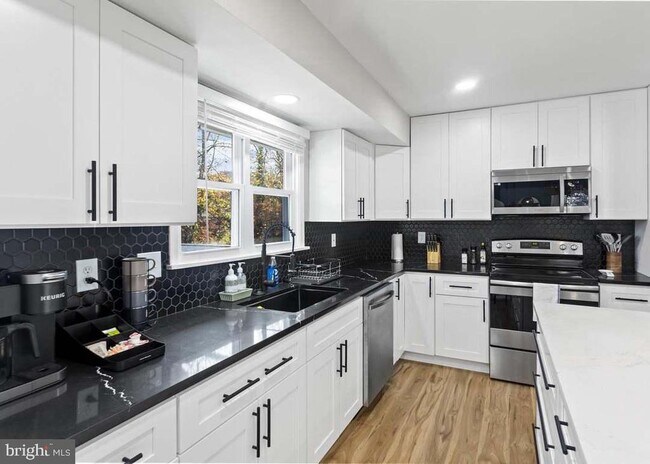 Foto del edificio - 4307 San Carlos Dr