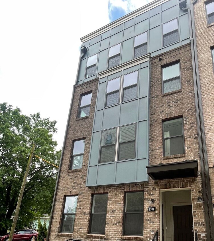 Foto principal - 1501 Moore Street Unit A Richmond, VA