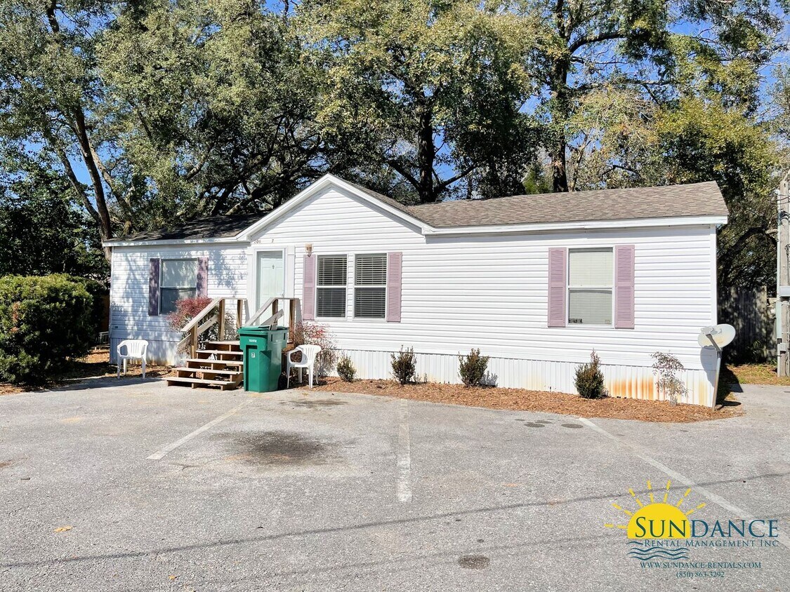 Foto principal - Great 3 Bedroom Mobile Home In Fort Walton...