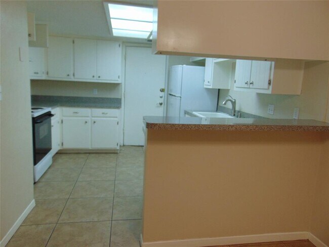 Building Photo - 217 Stowaway Cove