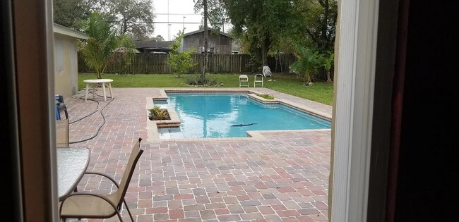 Foto del edificio - 6218 SW 32nd St