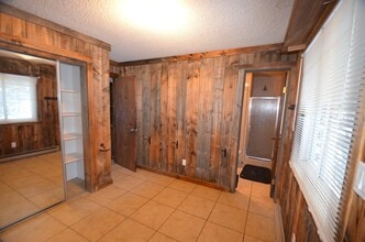Building Photo - 107 Peaks View Ct