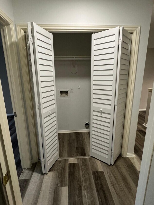 Building Photo - 6319 Sunlit Orchard Dr