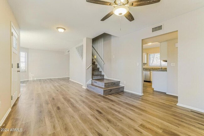 Foto del edificio - 4302 E Muirwood Dr