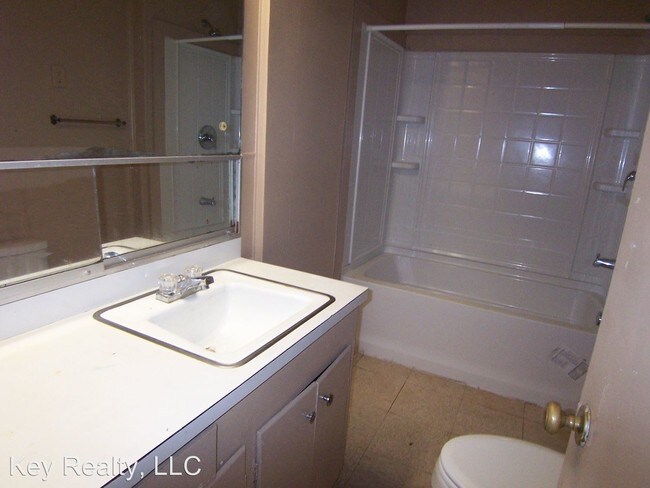 Building Photo - 2 br, 1 bath House - 505 Grant St.