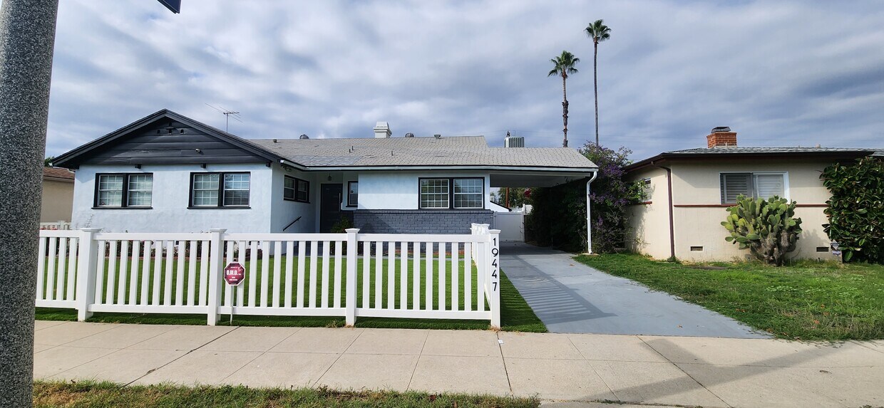19447 Friar St, Tarzana, CA 91335 House Rental in Tarzana, CA