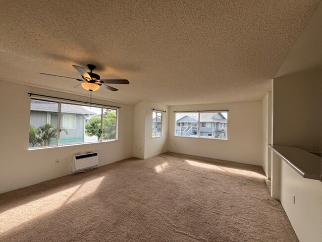 Building Photo - 3 bedroom/2 bath unit in Milliani Mauka wi...