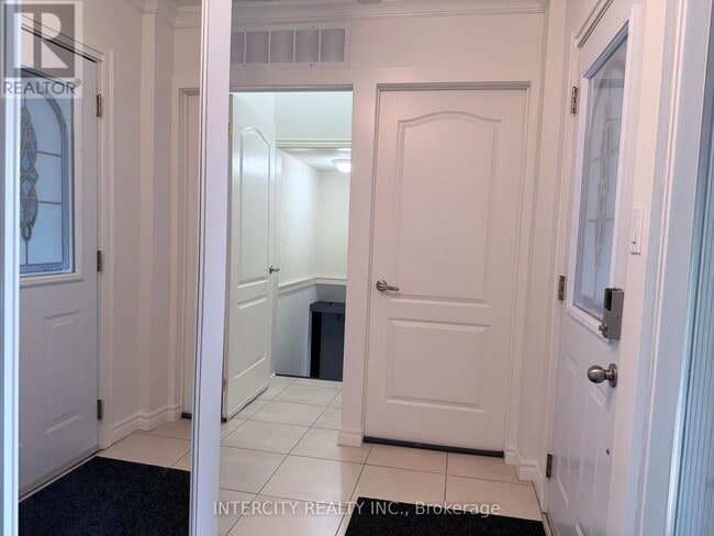 Building Photo - 36 Strathburn Blvd