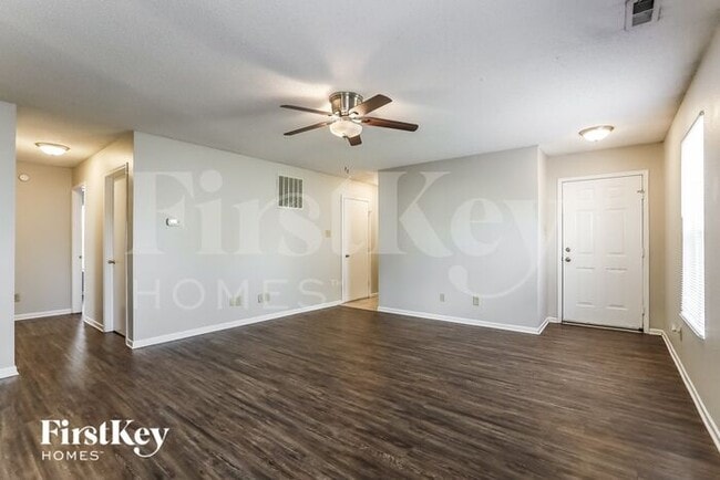 Foto del edificio - 1751 Blackmore Dr