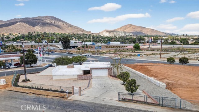 Foto principal - 6735 Jewel St