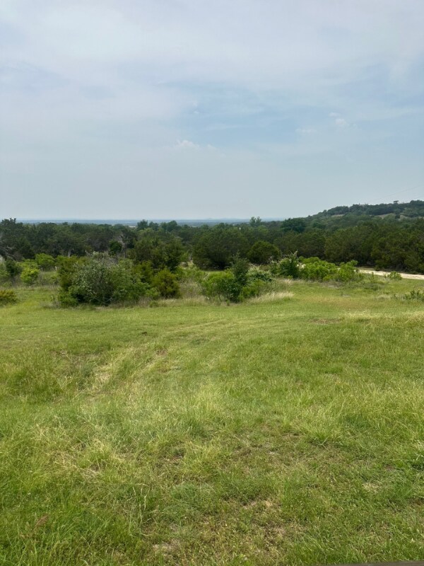 Foto del edificio - 230 Linda's Ln