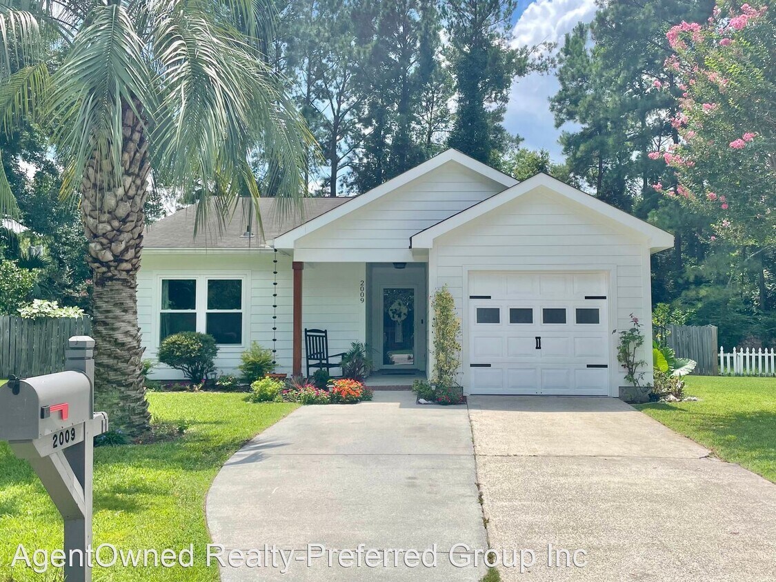 Foto principal - 3 br, 2 bath House - 2009 Bonnywood Court
