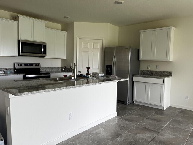 Building Photo - 12263 Arabella Dr