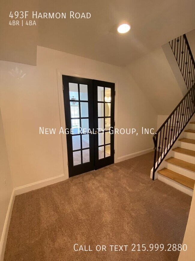 Building Photo - 493 Harmon Rd