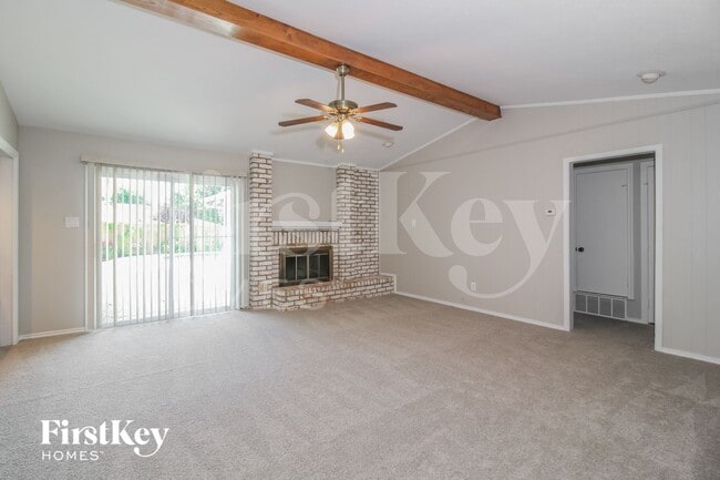 Foto del edificio - 1113 Wood Creek Cir