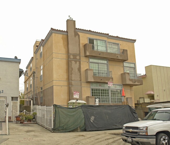 Building Photo - M.G. Apts