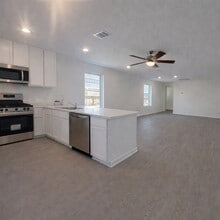 Building Photo - 1634 Gardenia Grv Ln