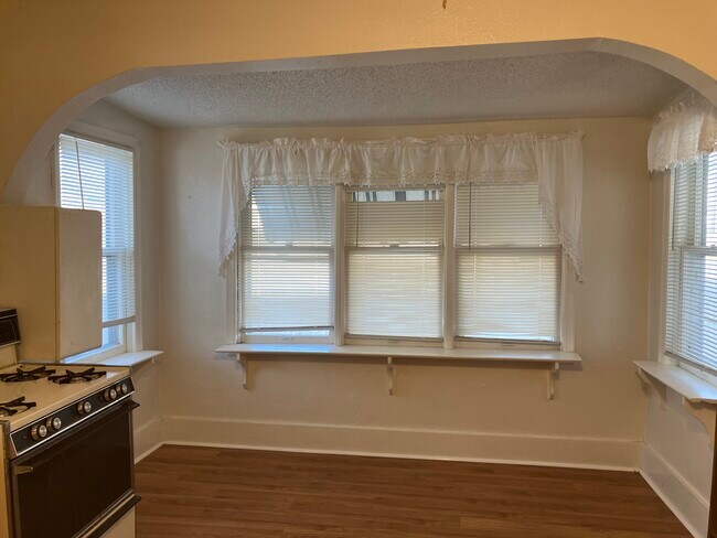 Fotografía del edificio - 505 S Jefferson Way