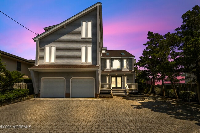 Building Photo - 14 Toledo Dr