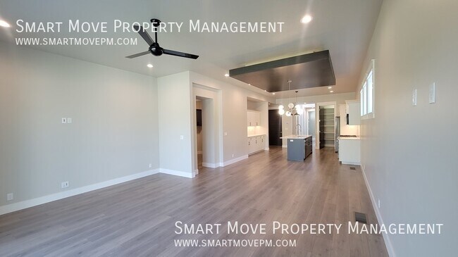 Building Photo - Single level, 3 bed in Pine 43