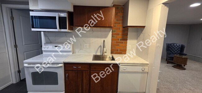Foto del edificio - 3512 Moore Ave