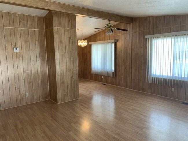 Foto del edificio - 11284 E 35th Pl